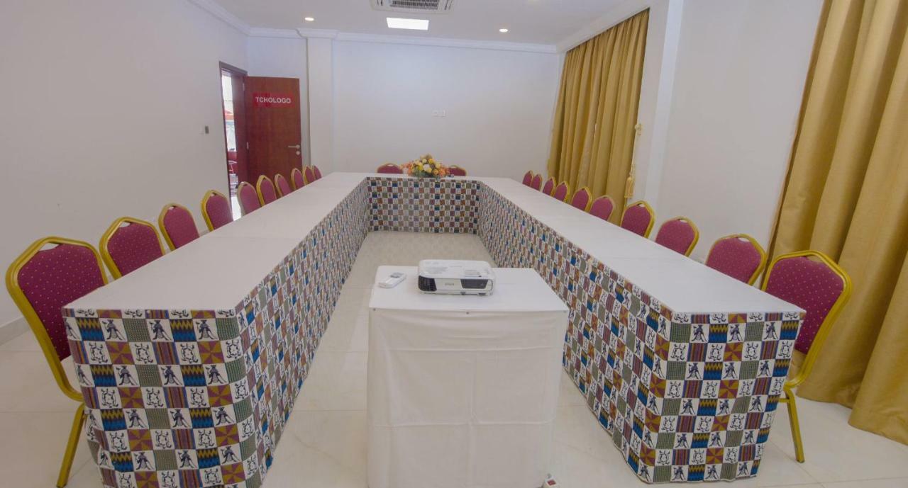 Hôtel La Rose Blanche Korhogo Exterior foto