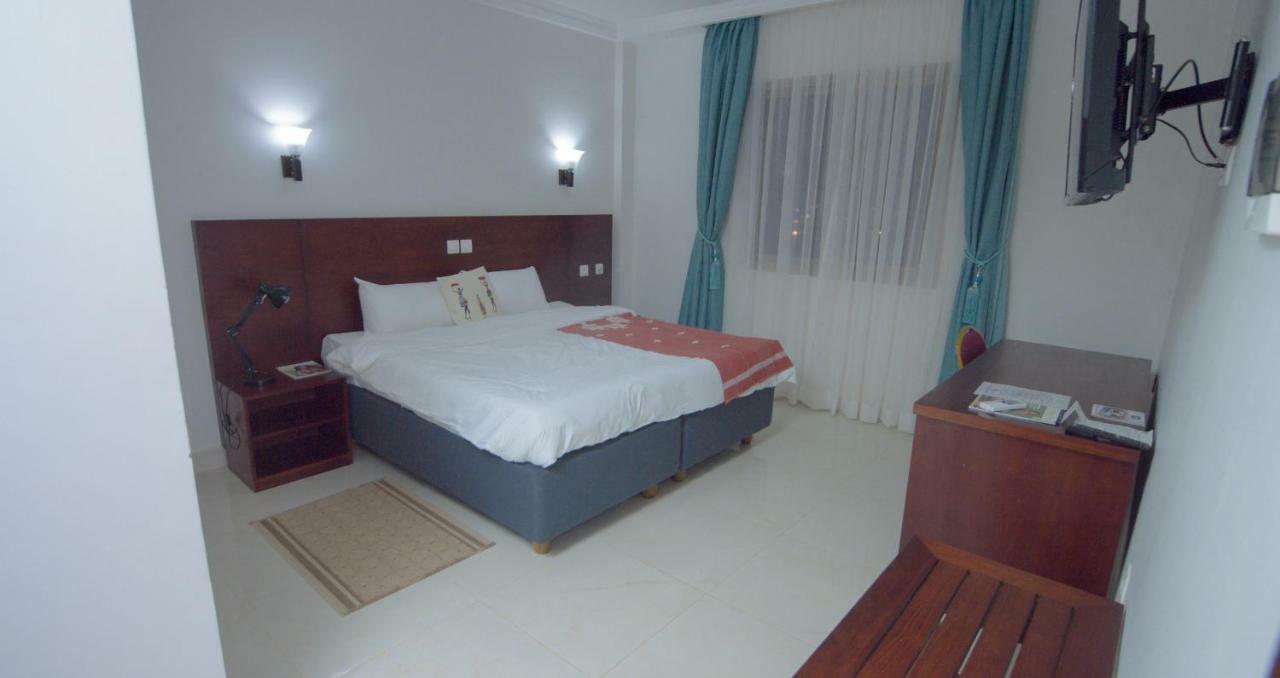 Hôtel La Rose Blanche Korhogo Exterior foto